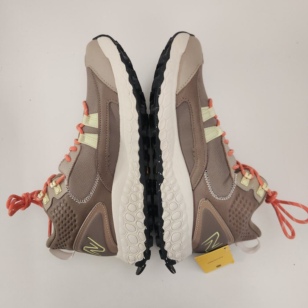 New Balance Women's Fresh Foam X Hierro Mid GTX V1 Trail Running Shoe, 9 M - Picture 8 of 9